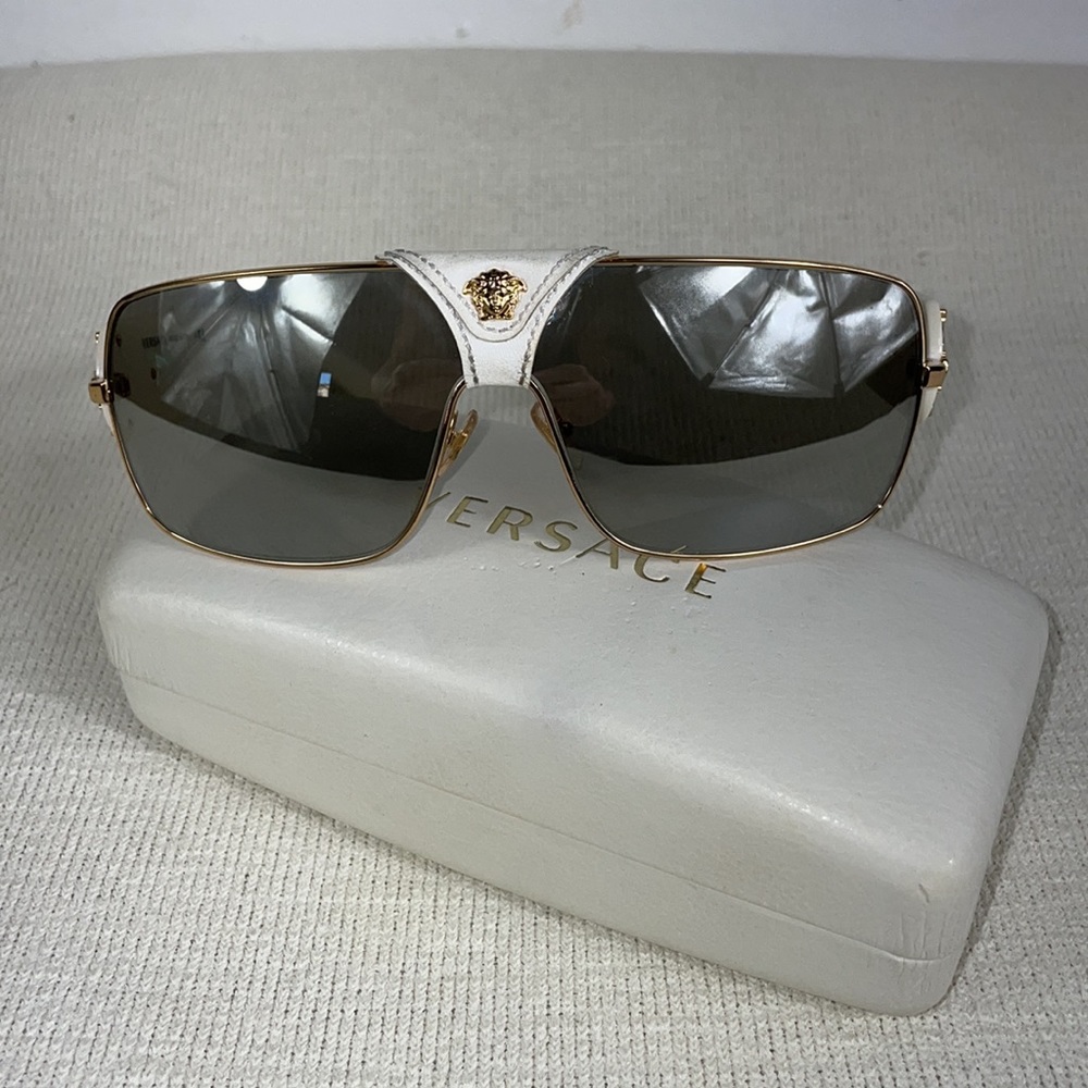 VERSACE SUNGLASSES - Picture 5 of 10